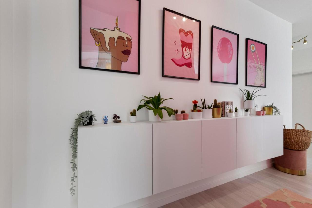 Lam Pink - Jacuzzi - Ac - Ps4 Apartment บราติสลาวา ภายนอก รูปภาพ