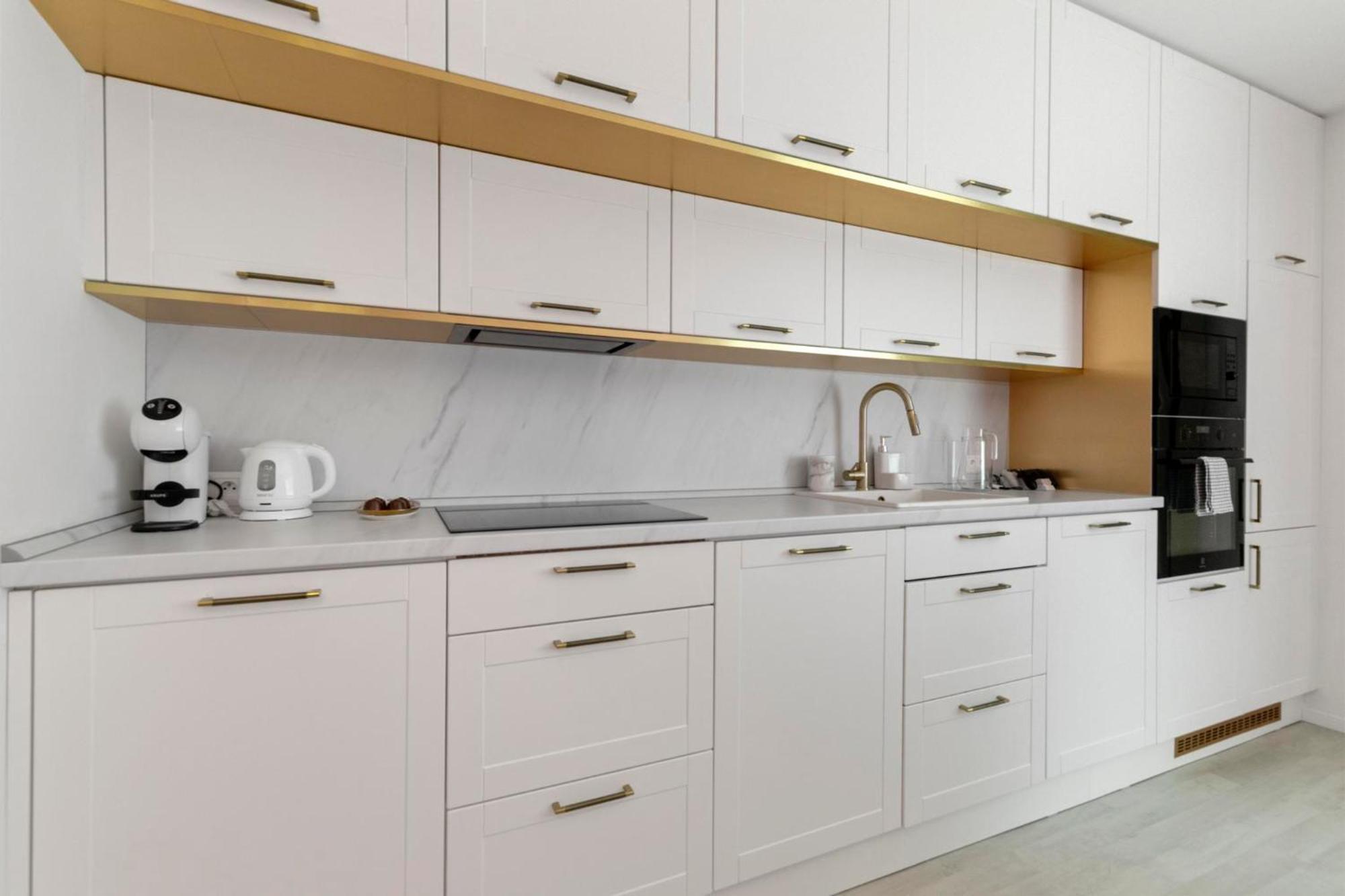 Lam Pink - Jacuzzi - Ac - Ps4 Apartment บราติสลาวา ภายนอก รูปภาพ