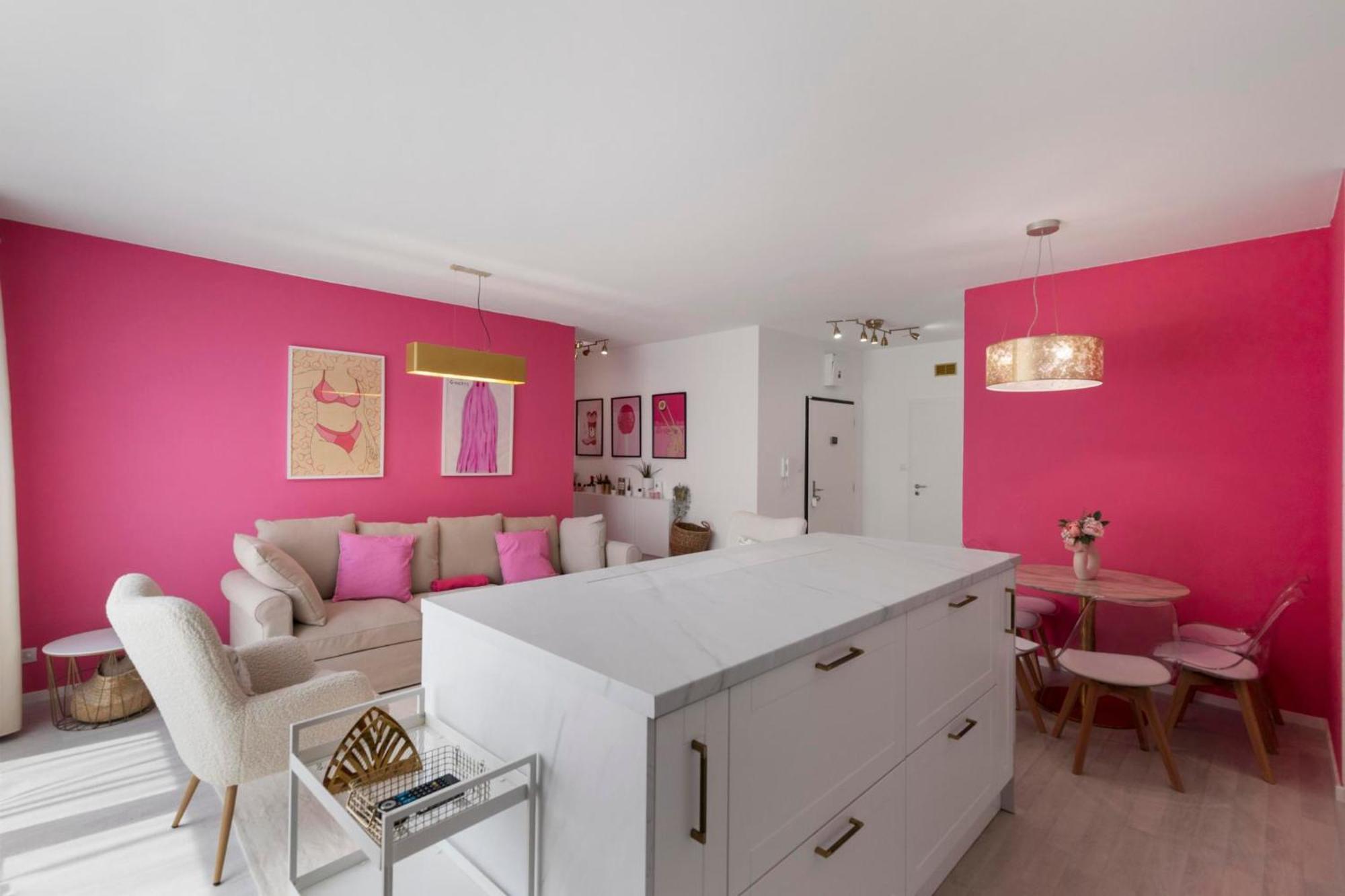 Lam Pink - Jacuzzi - Ac - Ps4 Apartment บราติสลาวา ภายนอก รูปภาพ